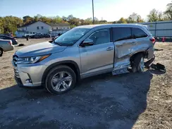 5TDDGRFH4KS076559 2019 TOYOTA HIGHLANDER