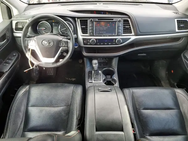 5TDDGRFH4KS077372 2019 TOYOTA HIGHLANDER - Image 8