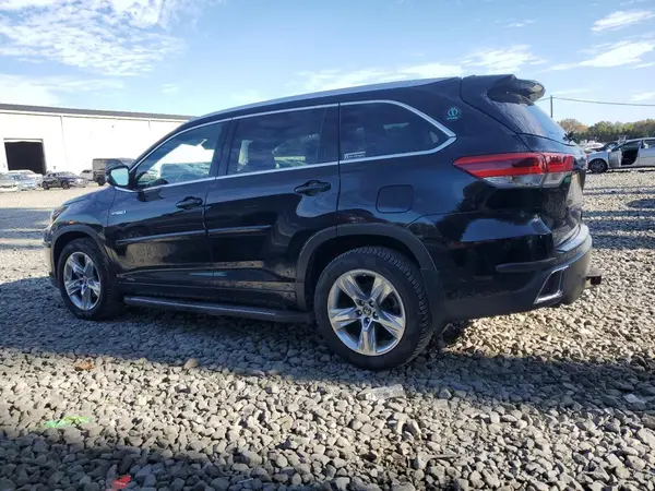 5TDDGRFH5HS021160 2017 TOYOTA HIGHLANDER - Image 2
