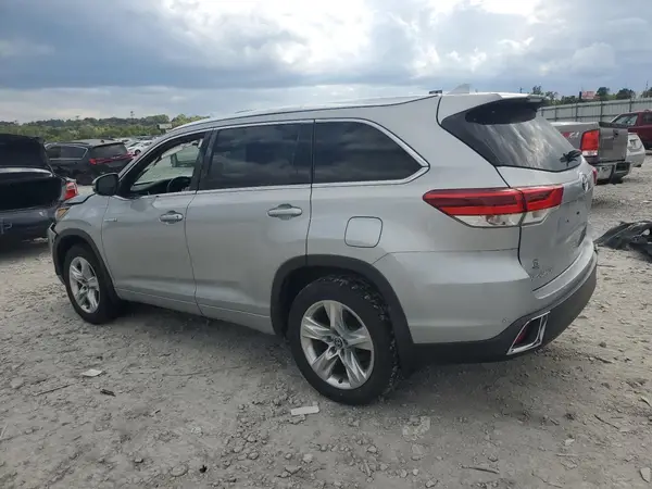 5TDDGRFH5HS022244 2017 TOYOTA HIGHLANDER - Image 2