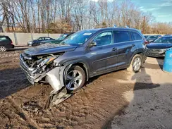 5TDDGRFH5HS027332 2017 TOYOTA HIGHLANDER