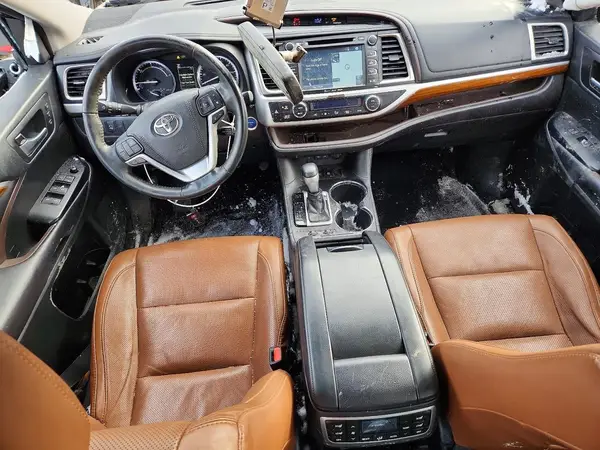 5TDDGRFH5JS042838 2018 TOYOTA HIGHLANDER - Image 8