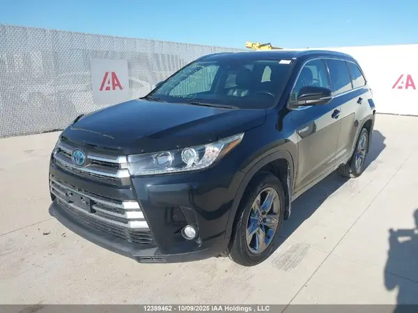 5TDDGRFH5JS045626 2018 TOYOTA HIGHLANDER - Image 2
