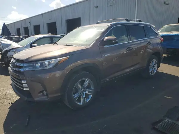 5TDDGRFH5JS051250 2018 TOYOTA HIGHLANDER - Image 1