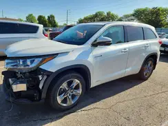 5TDDGRFH5KS061858 2019 TOYOTA HIGHLANDER
