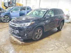 5TDDGRFH5KS071368 2019 TOYOTA HIGHLANDER