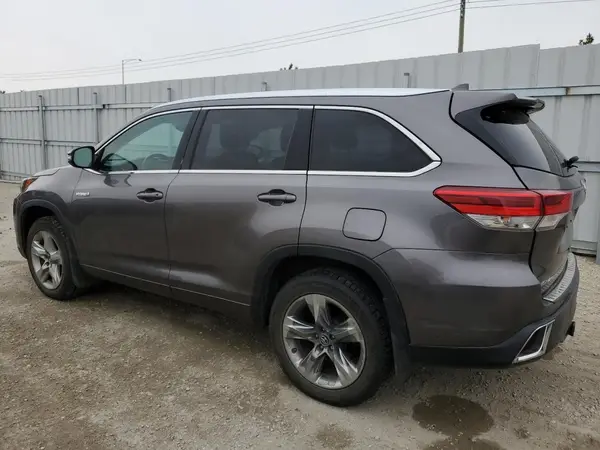 5TDDGRFH5KS076750 2019 TOYOTA HIGHLANDER - Image 2