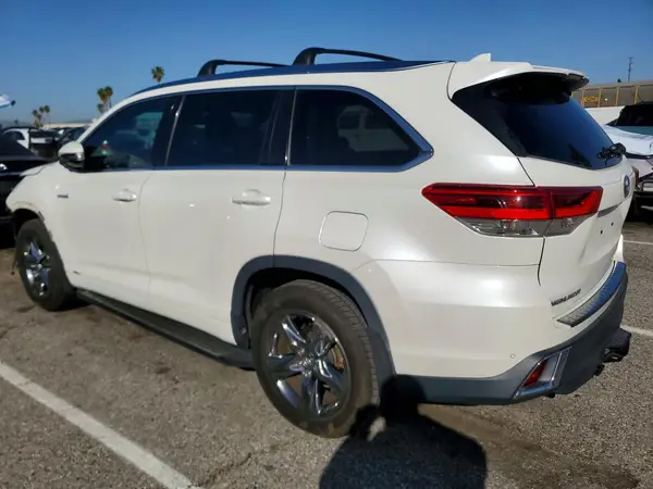 5TDDGRFH6HS021524 2017 TOYOTA HIGHLANDER - Image 2