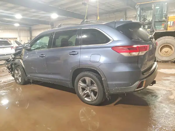 5TDDGRFH6HS022690 2017 TOYOTA HIGHLANDER - Image 2