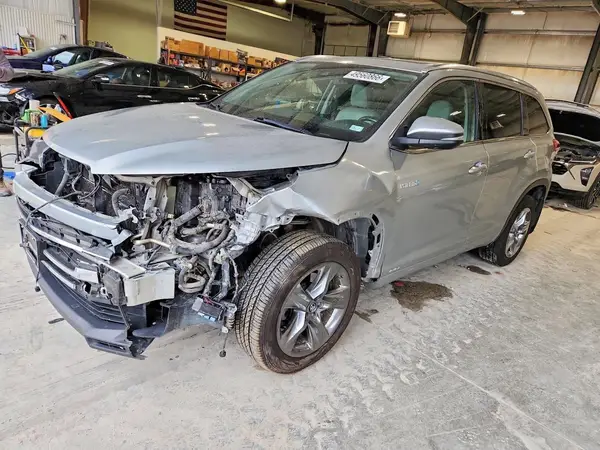 5TDDGRFH6HS023337 2017 TOYOTA HIGHLANDER - Image 1
