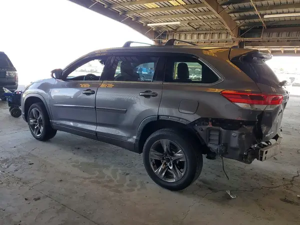 5TDDGRFH6HS023905 2017 TOYOTA HIGHLANDER - Image 2