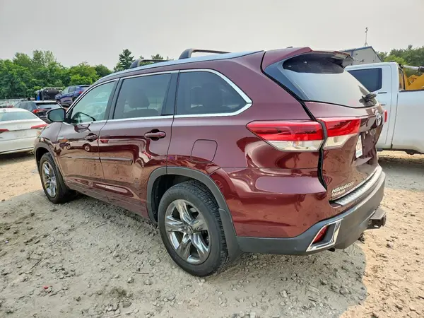 5TDDGRFH6HS026030 2017 TOYOTA HIGHLANDER - Image 2