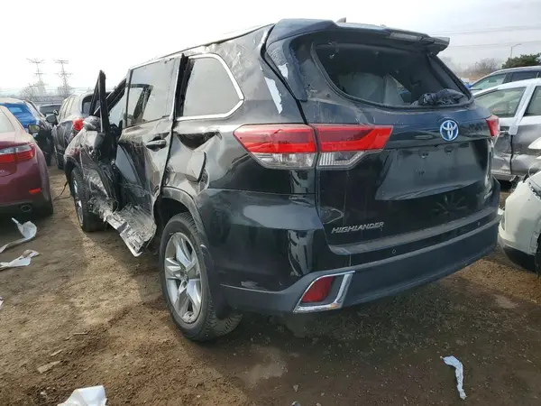 5TDDGRFH6HS029512 2017 TOYOTA HIGHLANDER - Image 2
