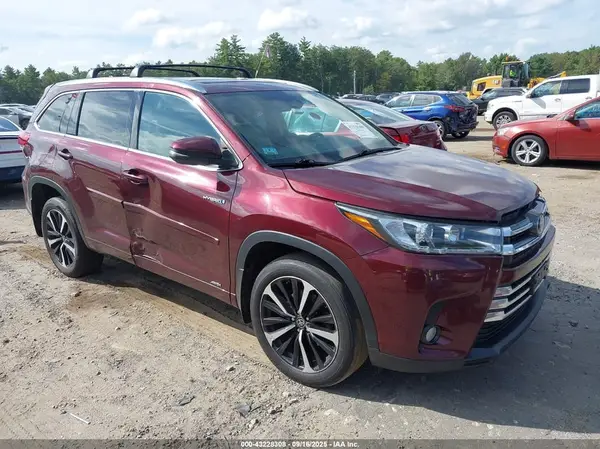 5TDDGRFH6HS035794 2017 TOYOTA HIGHLANDER - Image 1