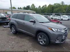 5TDDGRFH6JS040189 2018 TOYOTA HIGHLANDER