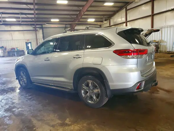 5TDDGRFH6JS040287 2018 TOYOTA HIGHLANDER - Image 2