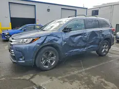 5TDDGRFH6JS041035 2018 TOYOTA HIGHLANDER