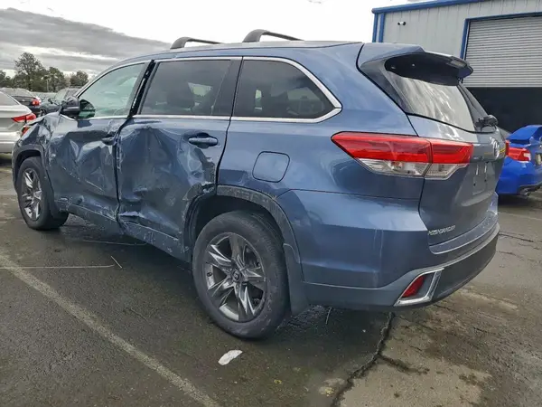 5TDDGRFH6JS041035 2018 TOYOTA HIGHLANDER - Image 2