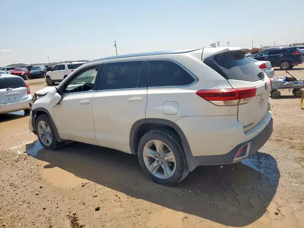 5TDDGRFH6JS051161 2018 TOYOTA HIGHLANDER - Image 2