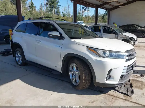 5TDDGRFH6KS057284 2019 TOYOTA HIGHLANDER - Image 1