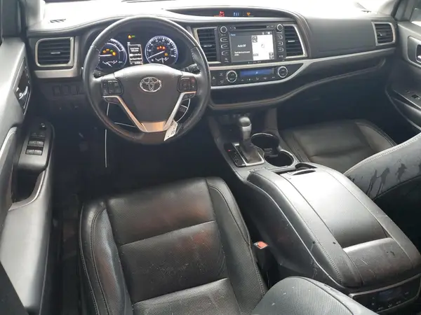 5TDDGRFH6KS060332 2019 TOYOTA HIGHLANDER - Image 8