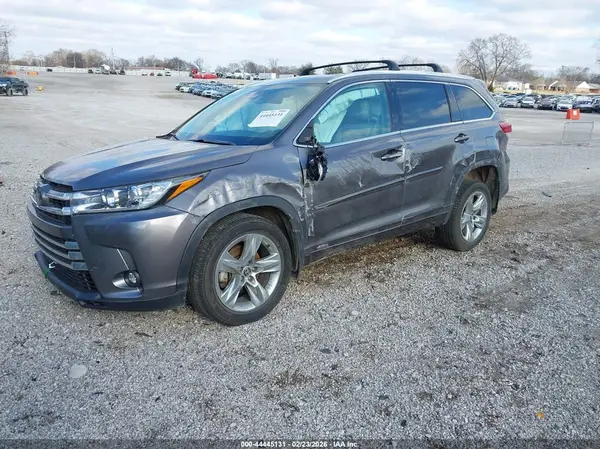 5TDDGRFH6KS064722 2019 TOYOTA HIGHLANDER - Image 2