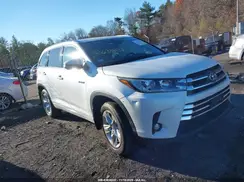 5TDDGRFH6KS065143 2019 TOYOTA HIGHLANDER