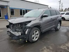 5TDDGRFH6KS066857 2019 TOYOTA HIGHLANDER