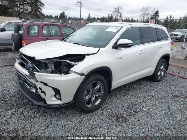 5TDDGRFH6KS075526 2019 TOYOTA HIGHLANDER - Image 2