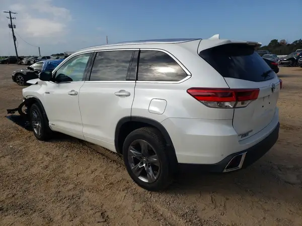 5TDDGRFH6KS077213 2019 TOYOTA HIGHLANDER - Image 2