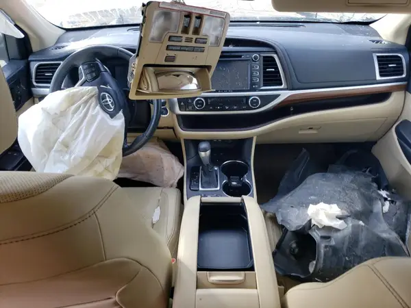 5TDDGRFH6KS077213 2019 TOYOTA HIGHLANDER - Image 8