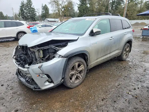 5TDDGRFH7HS024822 2017 TOYOTA HIGHLANDER - Image 1