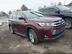 5TDDGRFH7JS038239 2018 TOYOTA HIGHLANDER