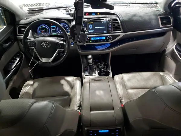 5TDDGRFH7JS040153 2018 TOYOTA HIGHLANDER - Image 8