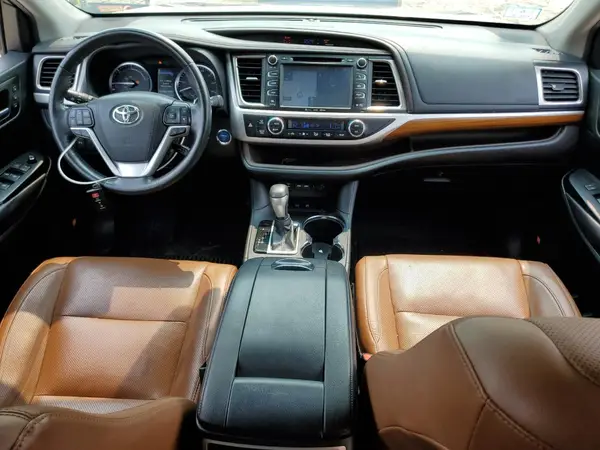 5TDDGRFH7KS055530 2019 TOYOTA HIGHLANDER - Image 8