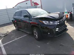 5TDDGRFH7KS055883 2019 TOYOTA HIGHLANDER