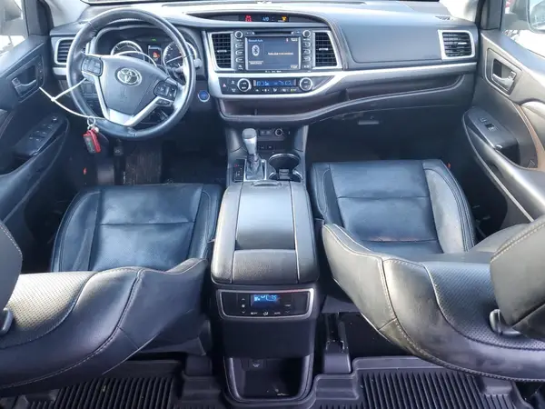 5TDDGRFH7KS061358 2019 TOYOTA HIGHLANDER - Image 8