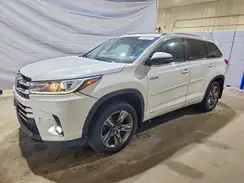 5TDDGRFH7KS072697 2019 TOYOTA HIGHLANDER