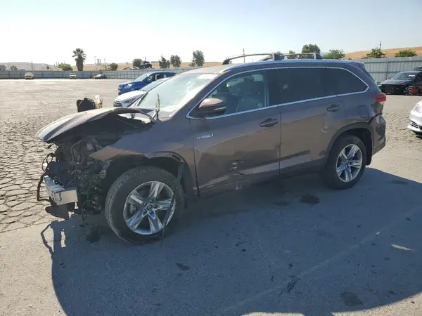 5TDDGRFH8HS023808 2017 TOYOTA HIGHLANDER - Image 1