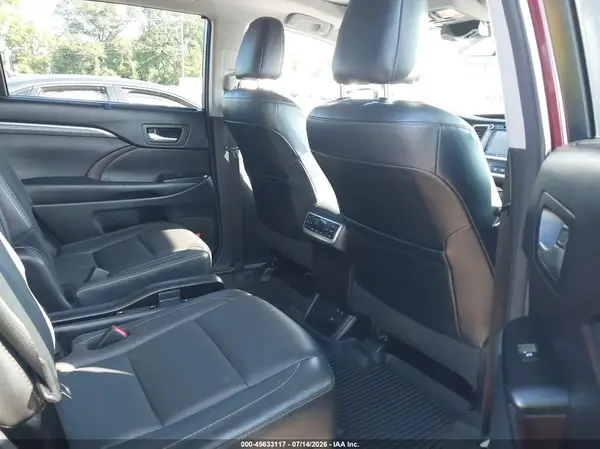 5TDDGRFH8HS025011 2017 TOYOTA HIGHLANDER - Image 8