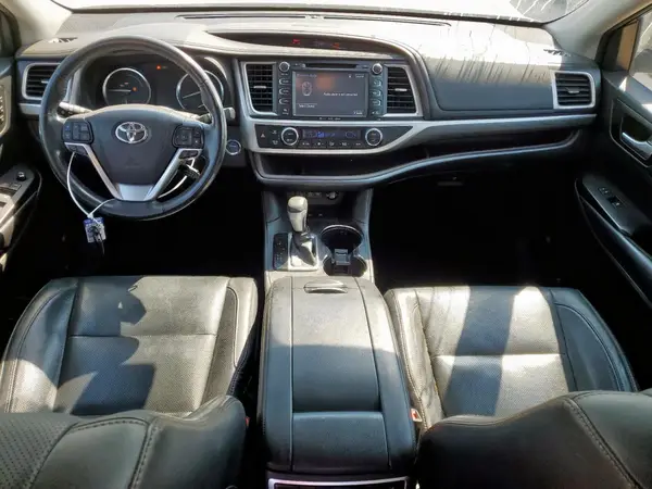 5TDDGRFH8HS025722 2017 TOYOTA HIGHLANDER - Image 8