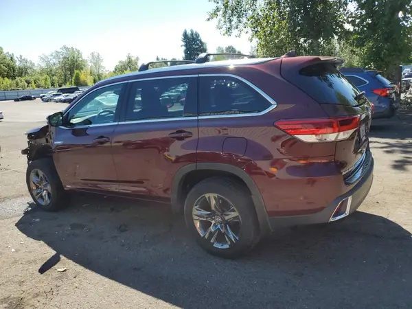 5TDDGRFH8HS029589 2017 TOYOTA HIGHLANDER - Image 2
