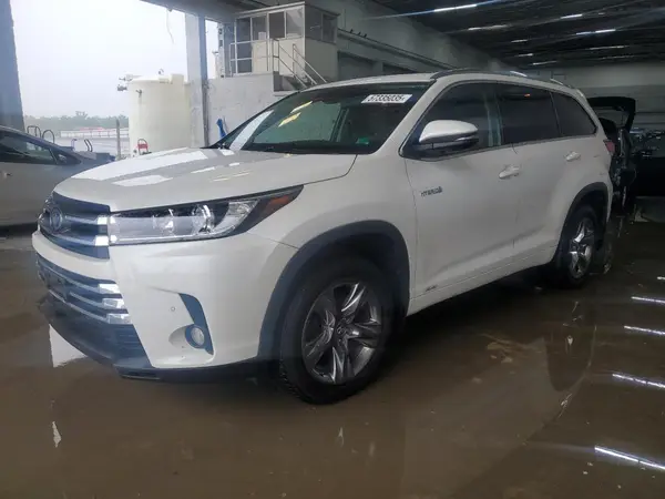 5TDDGRFH8JS038203 2018 TOYOTA HIGHLANDER - Image 1