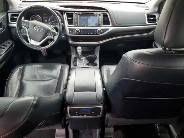 5TDDGRFH8JS039979 2018 TOYOTA HIGHLANDER - Image 8