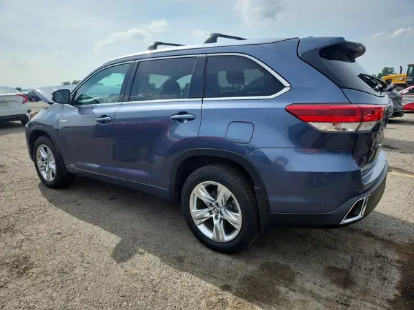 5TDDGRFH8KS057707 2019 TOYOTA HIGHLANDER - Image 2