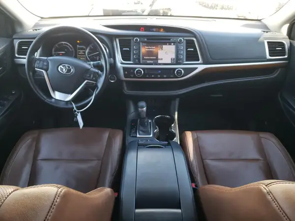 5TDDGRFH8KS066066 2019 TOYOTA HIGHLANDER - Image 8