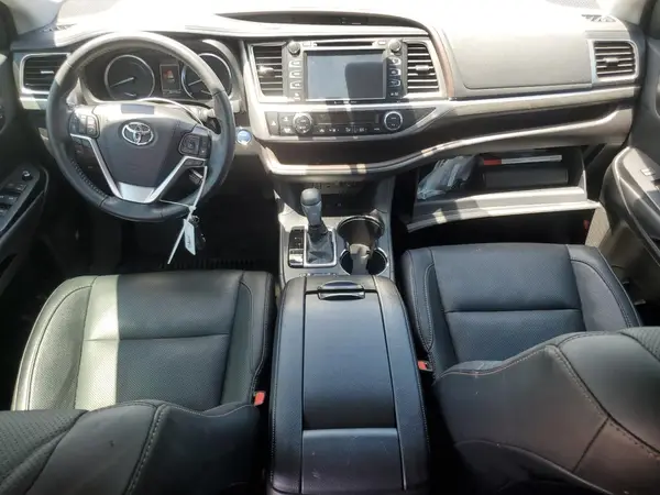 5TDDGRFH8KS078931 2019 TOYOTA HIGHLANDER - Image 8