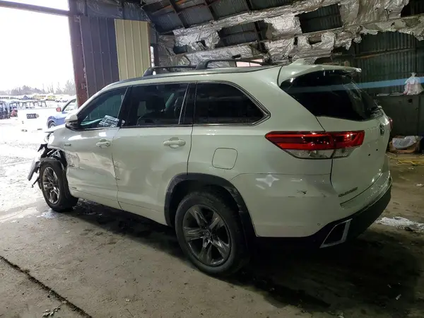 5TDDGRFH9HS025115 2017 TOYOTA HIGHLANDER - Image 2