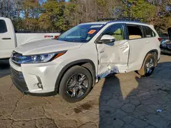 5TDDGRFH9HS027429 2017 TOYOTA HIGHLANDER