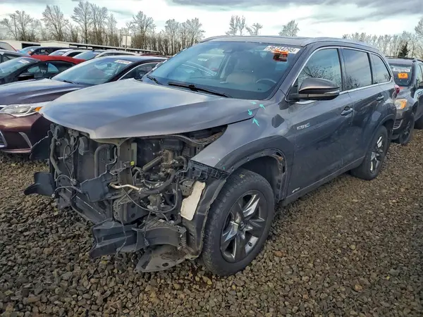 5TDDGRFH9HS029360 2017 TOYOTA HIGHLANDER - Image 1
